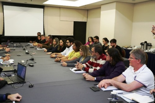 Proposta mantém Saúde Caixa e PLR Social